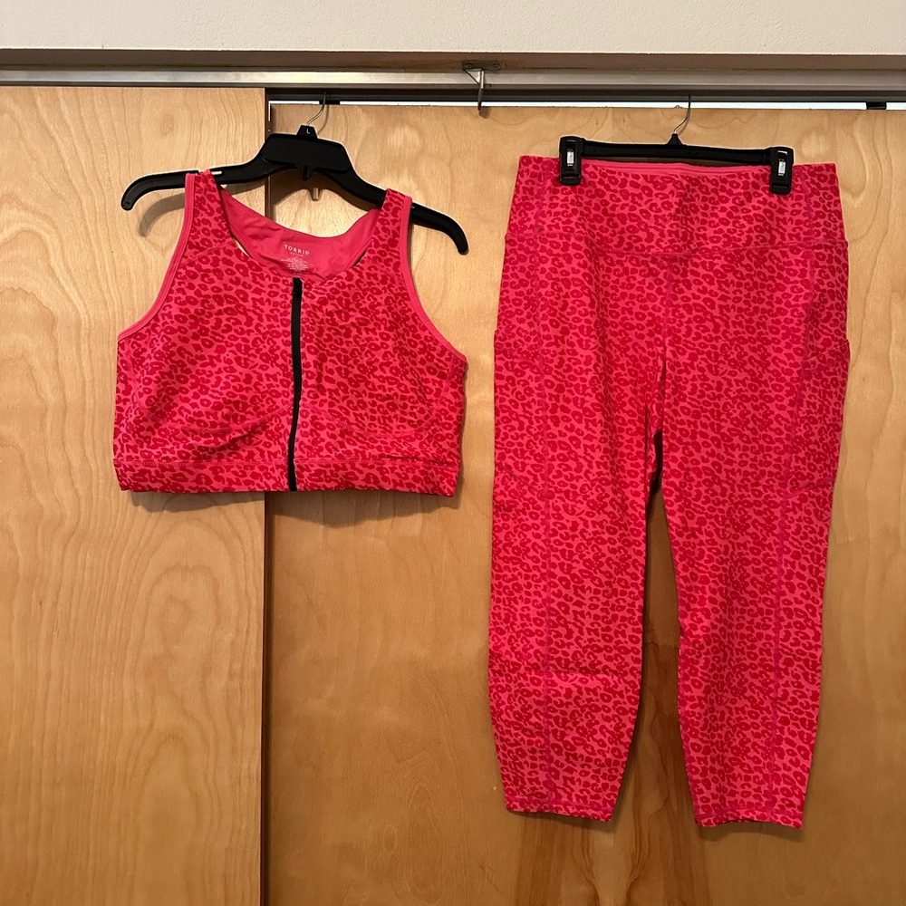 Torrid Pink Leopard Print Women's Activewear Set